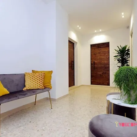 Ych-renovated And Design Flat Close To The Center *