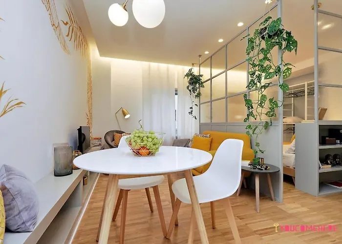 Apartment Ych-renovated And Design Flat Close To The Center *